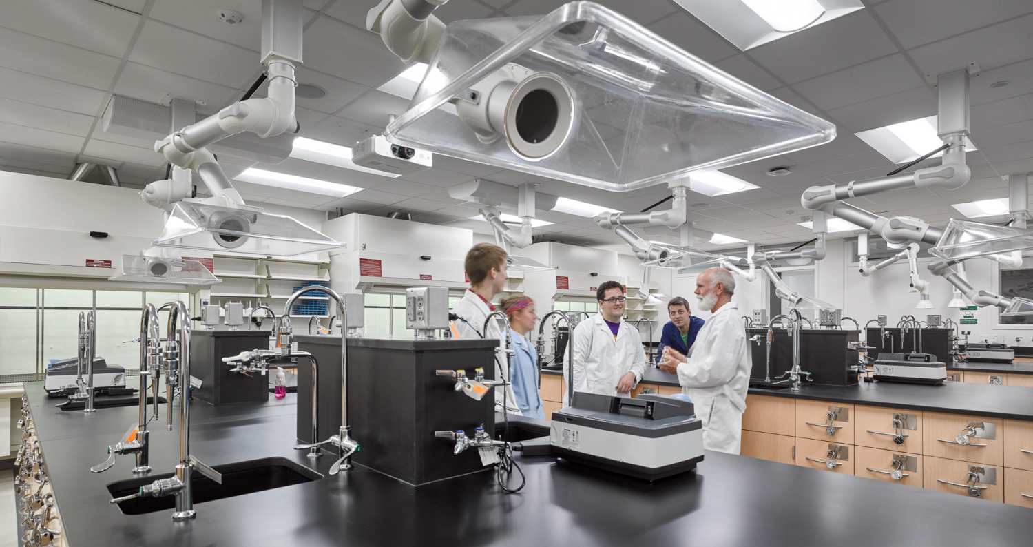 UW Stevens Point Chemistry Biology Building - Lab